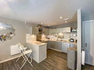 Photo 11- click for photo gallery